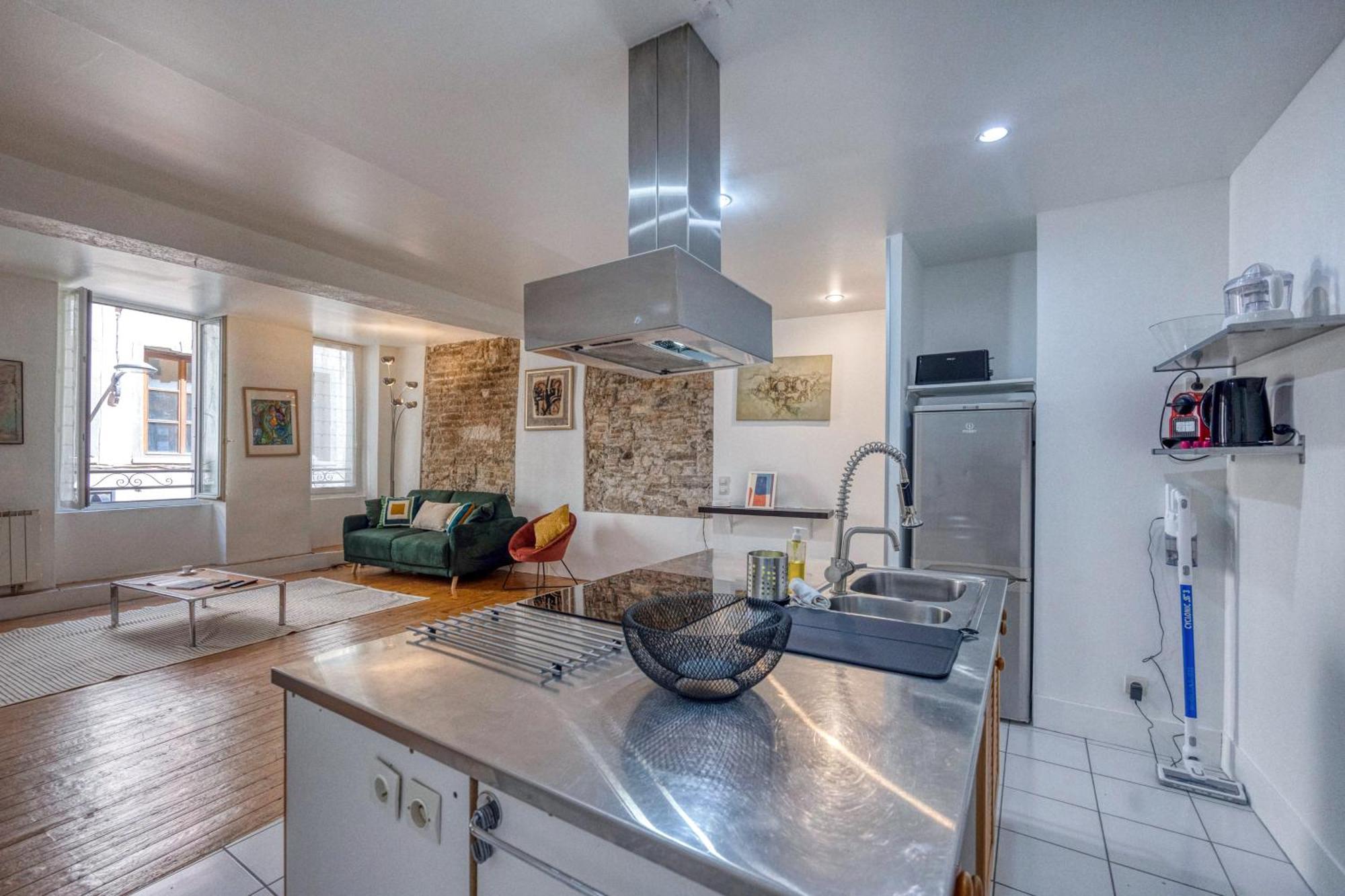 Apartment Le Brocherie - Place Aux Herbes - Quai De Grenoble